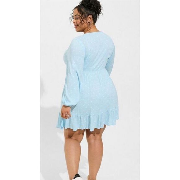 Torrid 2 Plus Size Polka Dot Textured Stretch Rayon Mini Skater Dress 2x 18-20 - Picture 2 of 9